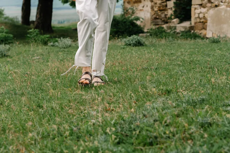 Bare Feet, Big Benefits: How Touching the Earth May Recharge Your Body from the Ground Up